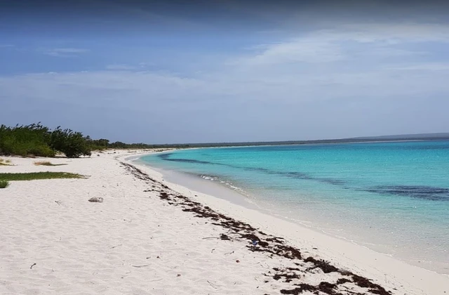 Bahia de las Aguilas Pedernales 1